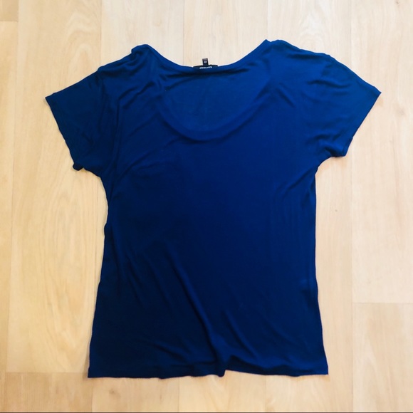 Express Tee - Picture 2 of 5